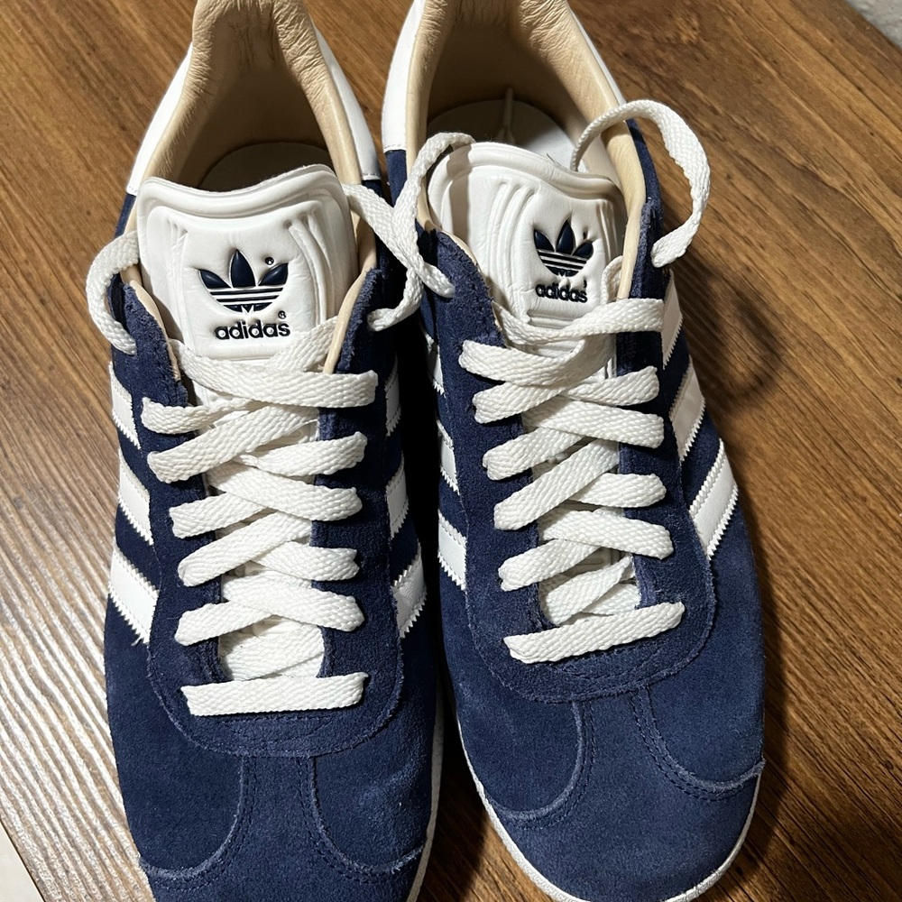 Adidas Gazelle Navy Blue & White Sneakers